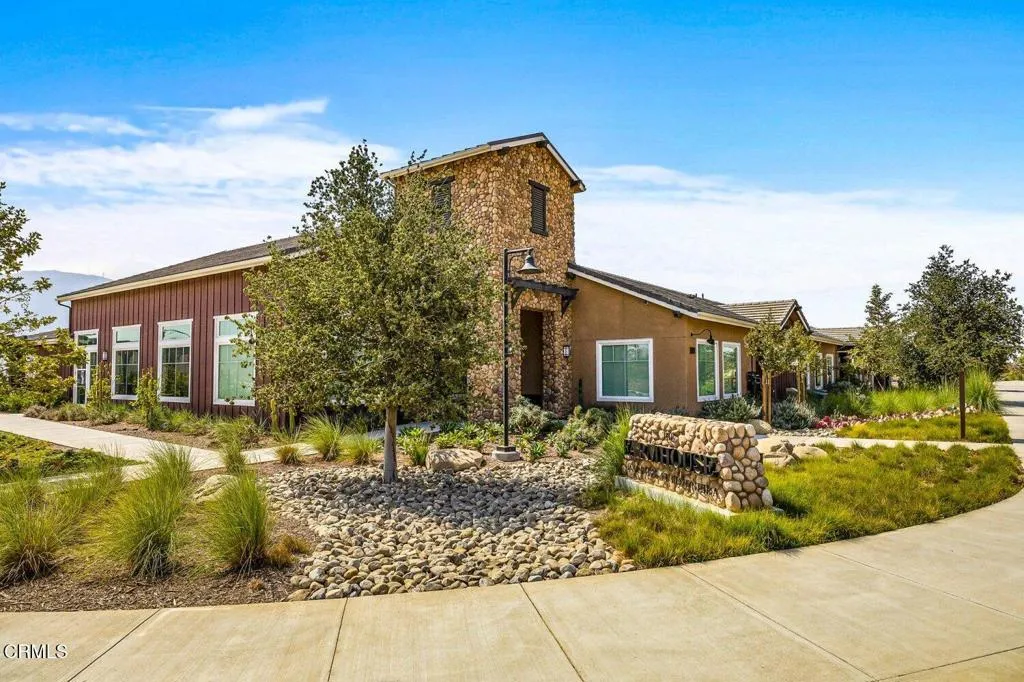 1936 Tangelo Way, Santa Paula, California 93060 home-pic-35