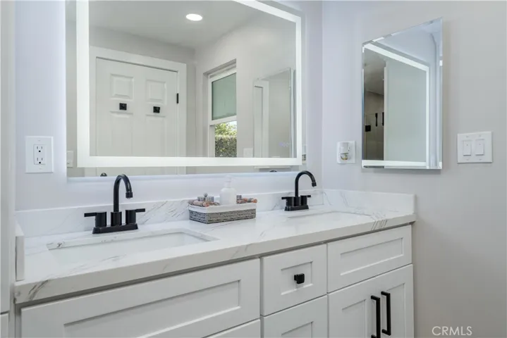 Main House Primary Bathroom