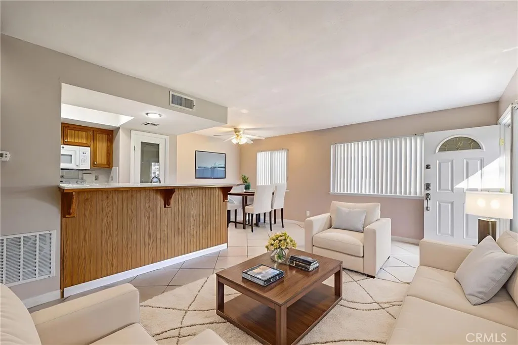 3045 Knollwood Avenue, La Verne, California 91750 home-pic-5