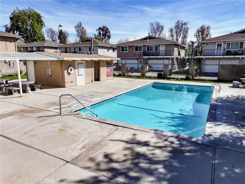 3045 Knollwood Avenue, La Verne, California 91750 home-pic-31