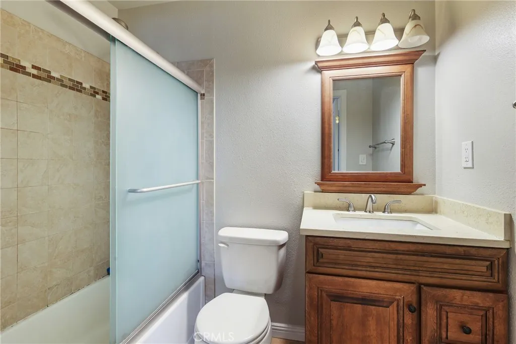 3045 Knollwood Avenue, La Verne, California 91750 home-pic-16