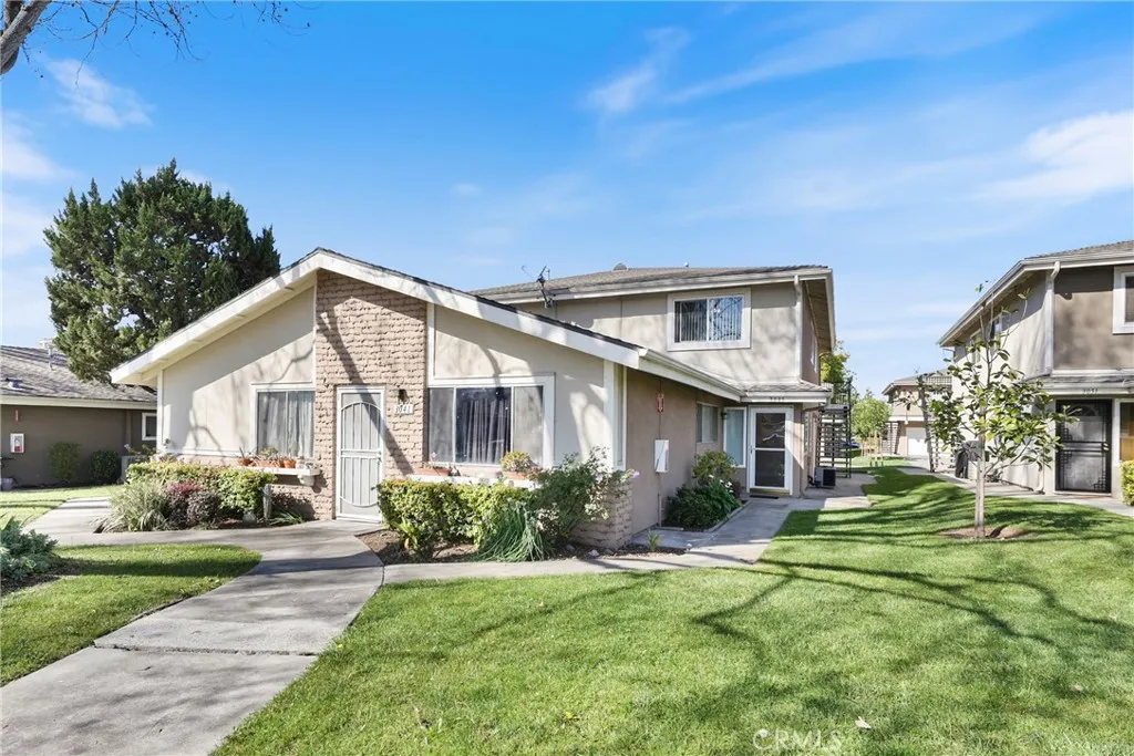 3045 Knollwood Avenue, La Verne, California 91750 home-pic-41