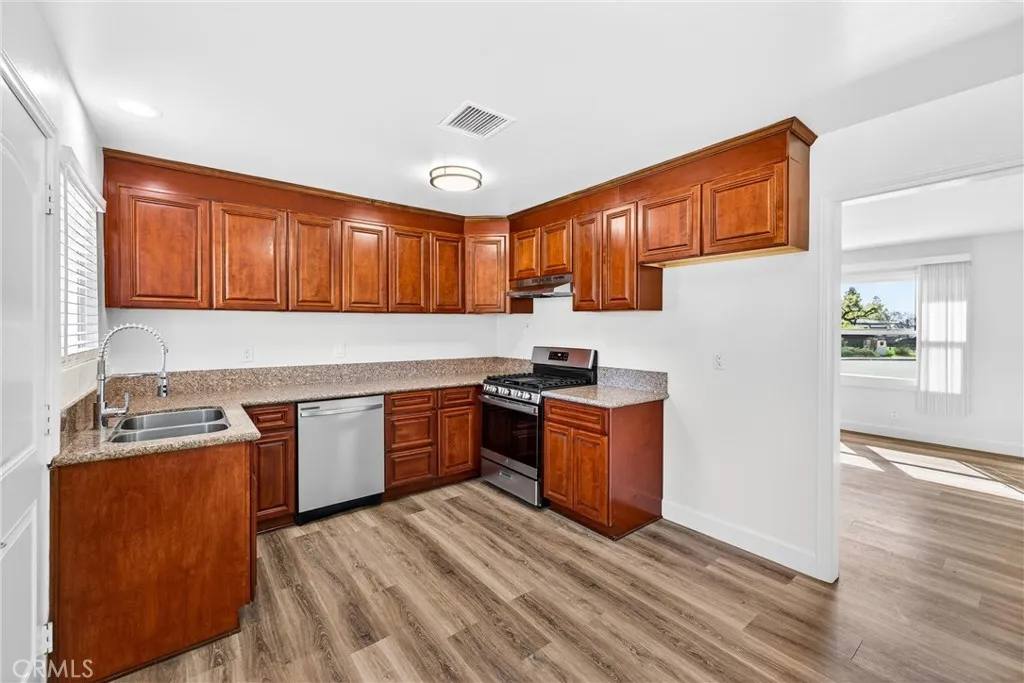 5394 Evart Street, Montclair, California 91763 home-pic-5