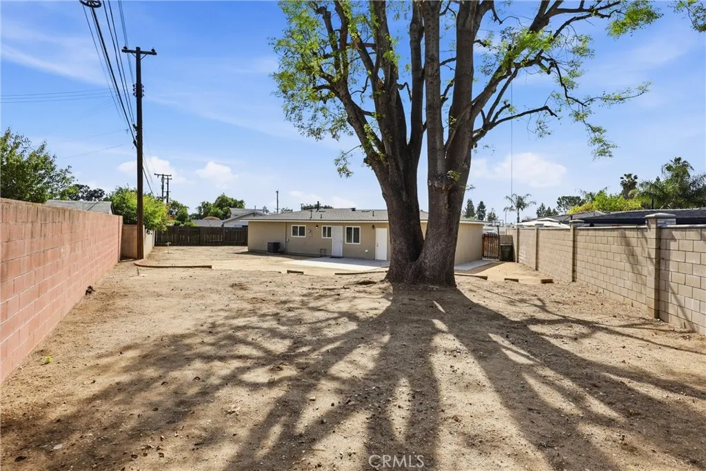 5394 Evart Street, Montclair, California 91763 home-pic-18
