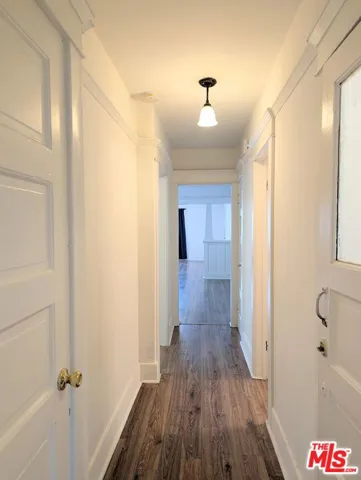 545 W 41st Street, Los Angeles, California 90037