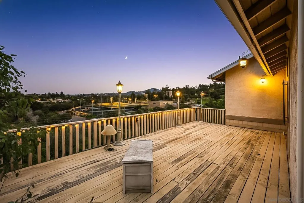 221 Colina Ter, Vista, California 92084 home-pic-3
