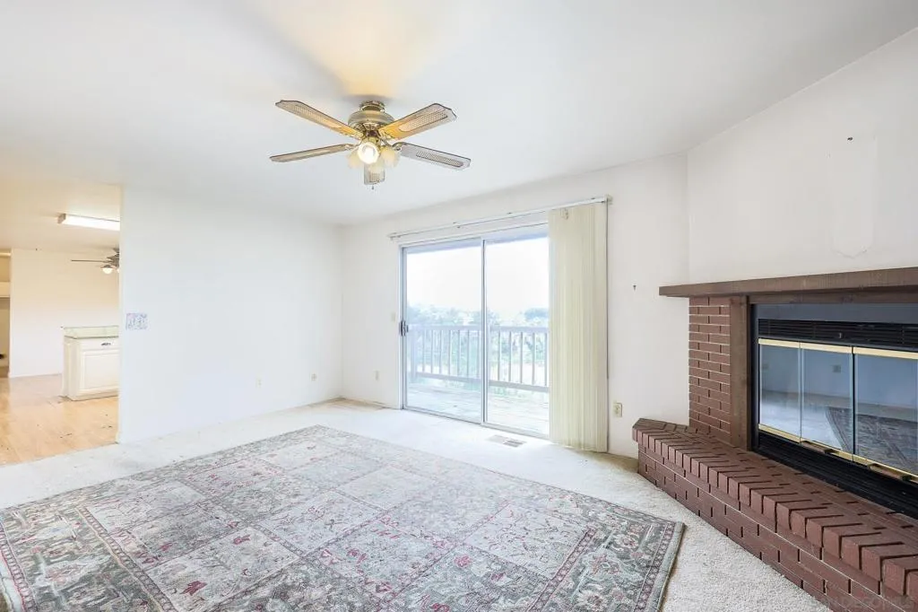 221 Colina Ter, Vista, California 92084 home-pic-10
