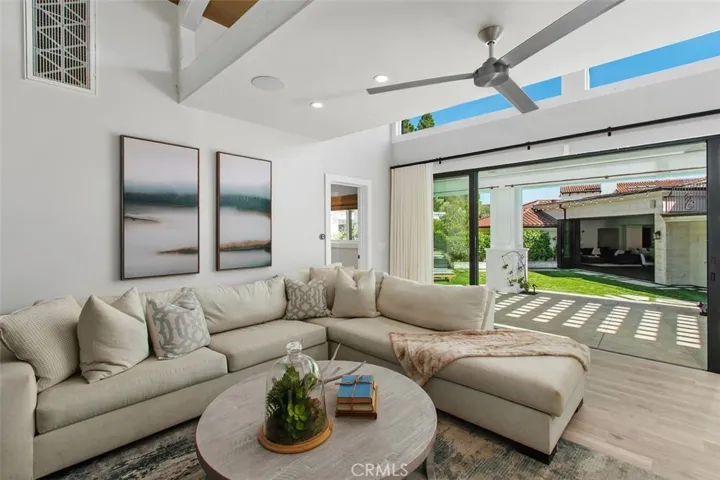 4 Inverness Lane, Newport Beach, California 92660