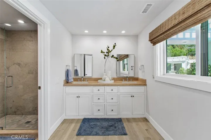 4 Inverness Lane, Newport Beach, California 92660
