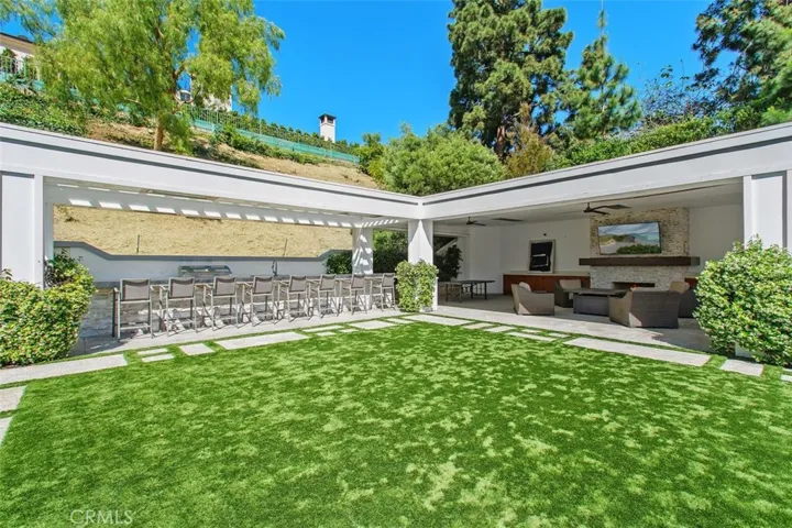 4 Inverness Lane, Newport Beach, California 92660