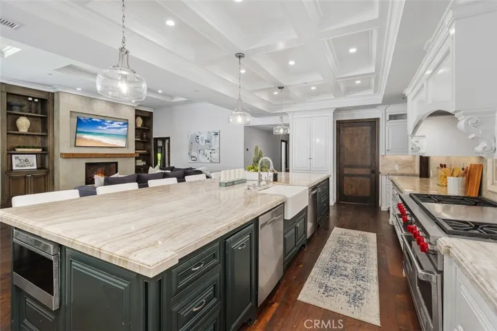 4 Inverness Lane, Newport Beach, California 92660