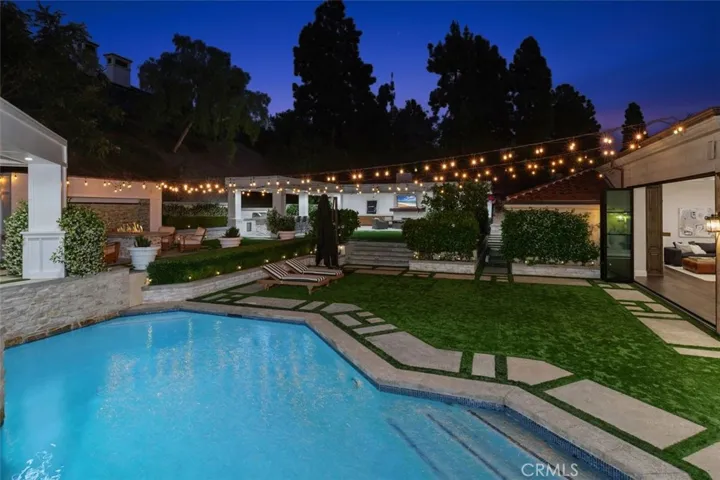 4 Inverness Lane, Newport Beach, California 92660