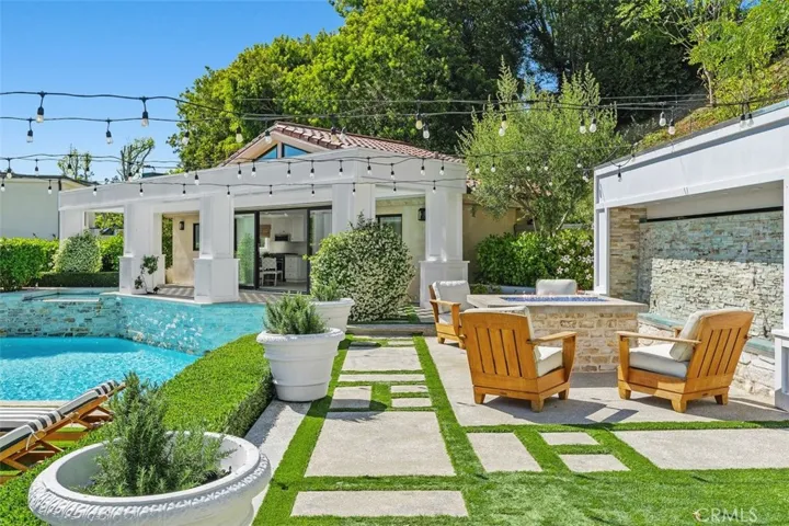 4 Inverness Lane, Newport Beach, California 92660