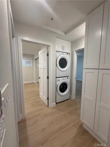 Washer/Dryer in unit