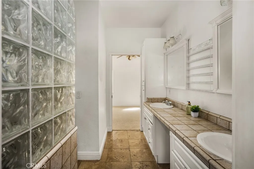 33486 Wild Lilac Rd, Menifee, California 92584 home-pic-37