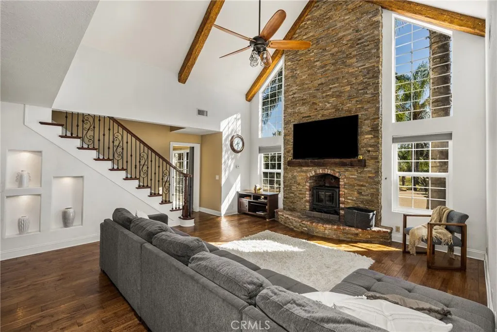 33486 Wild Lilac Rd, Menifee, California 92584 home-pic-9