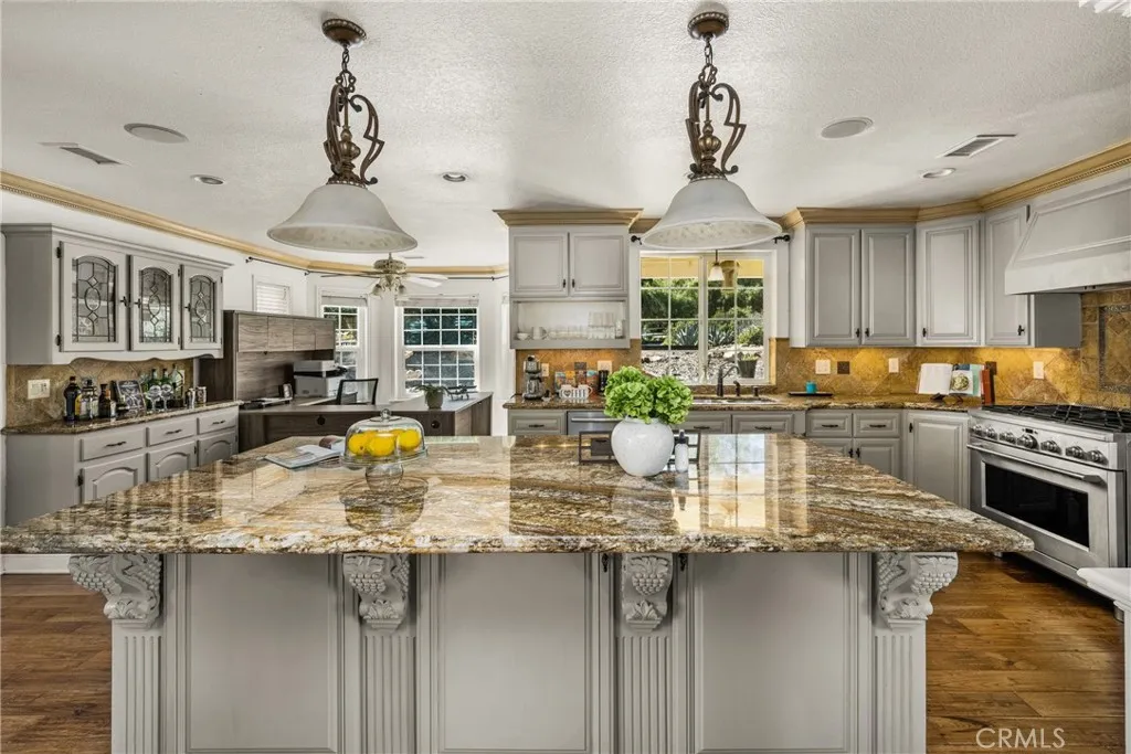 33486 Wild Lilac Rd, Menifee, California 92584 home-pic-14