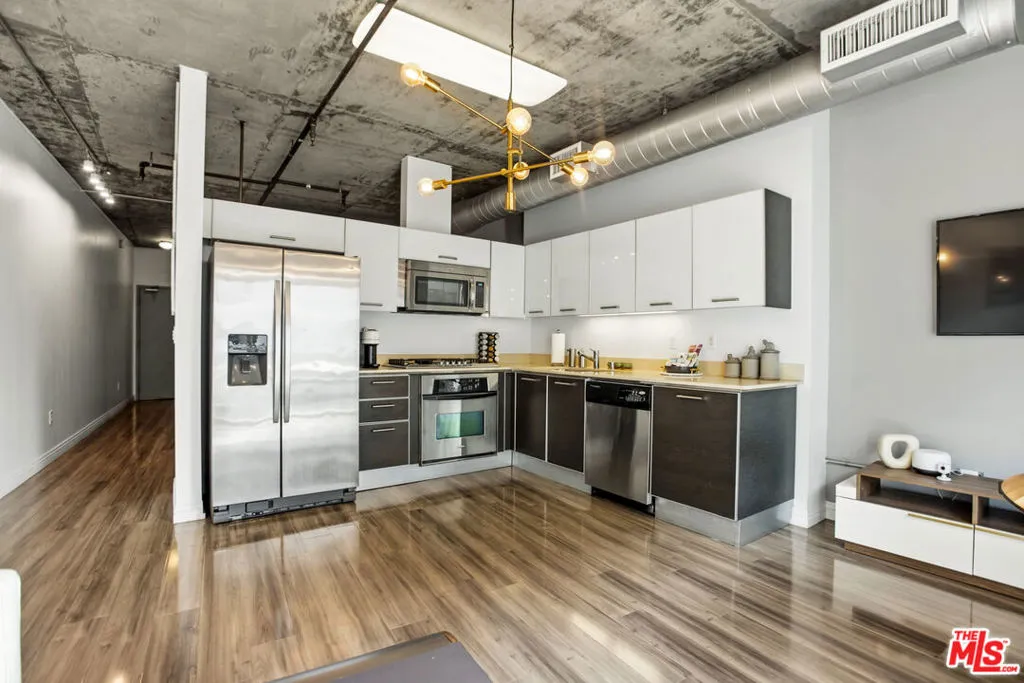 645 W 9th Street 529, Los Angeles, California 90015 home-pic-8
