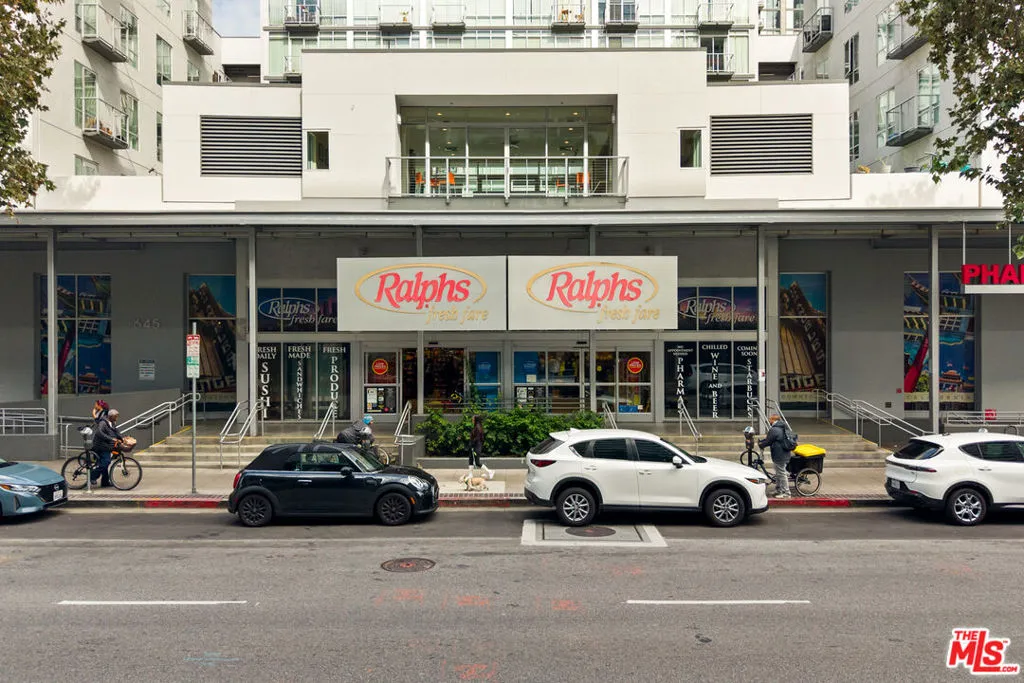 645 W 9th Street 529, Los Angeles, California 90015 home-pic-31