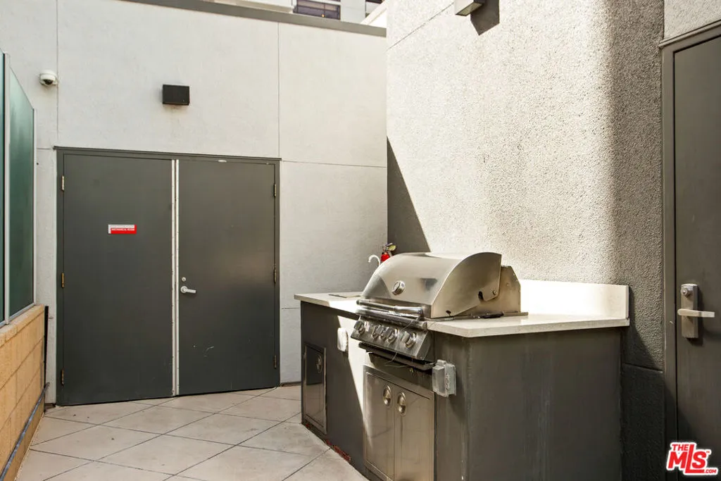645 W 9th Street 529, Los Angeles, California 90015 home-pic-20