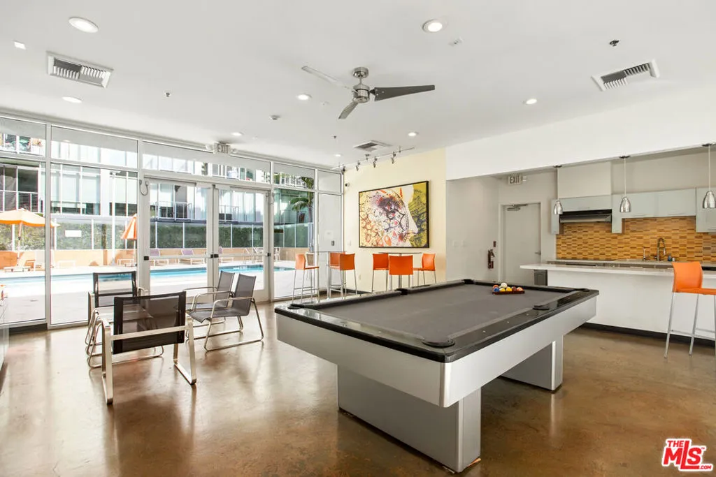 645 W 9th Street 529, Los Angeles, California 90015 home-pic-19