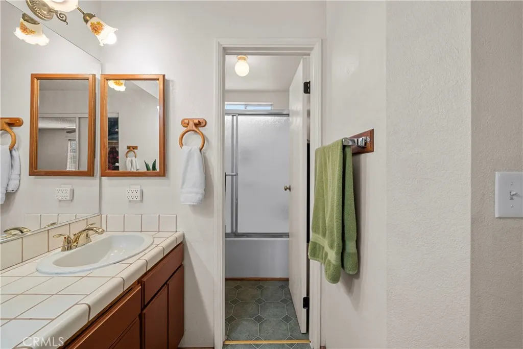 30602 San Martinez, Castaic, California 91384 home-pic-23