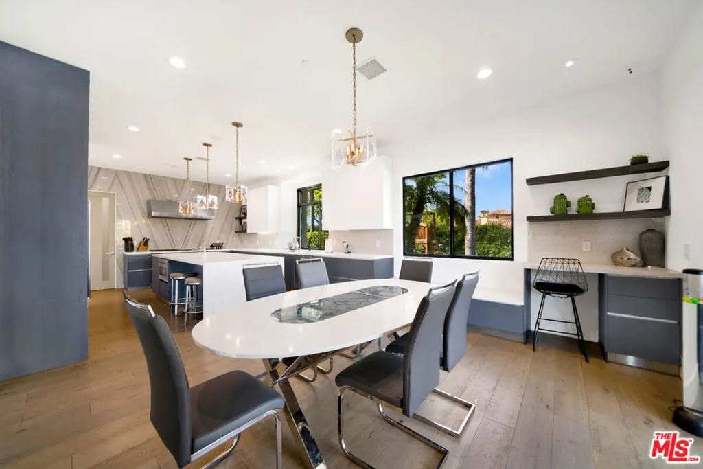 19034 Ashurst Lane, Tarzana, California 91356 home-pic-23