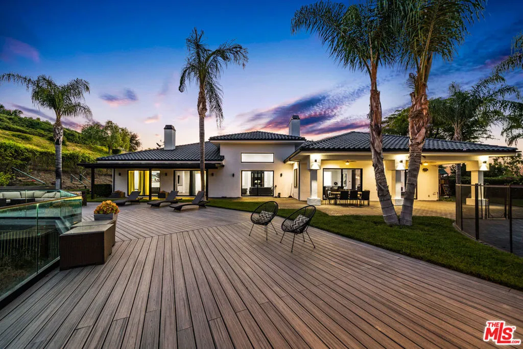 19034 Ashurst Lane, Tarzana, California 91356 home-pic-9