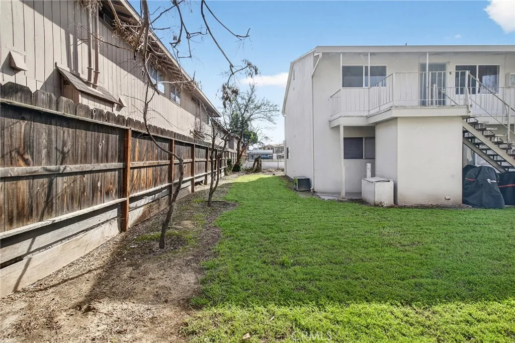 1962 1976 Edwards, Merced, California 95340 home-pic-10