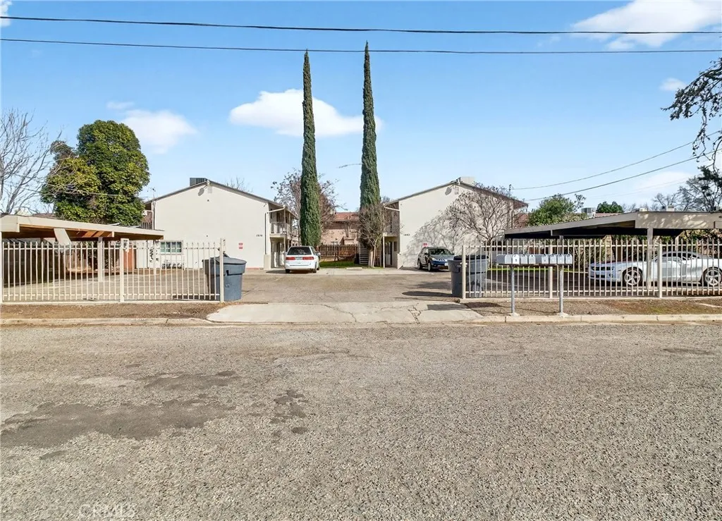 1962 1976 Edwards, Merced, California 95340 home-pic-2