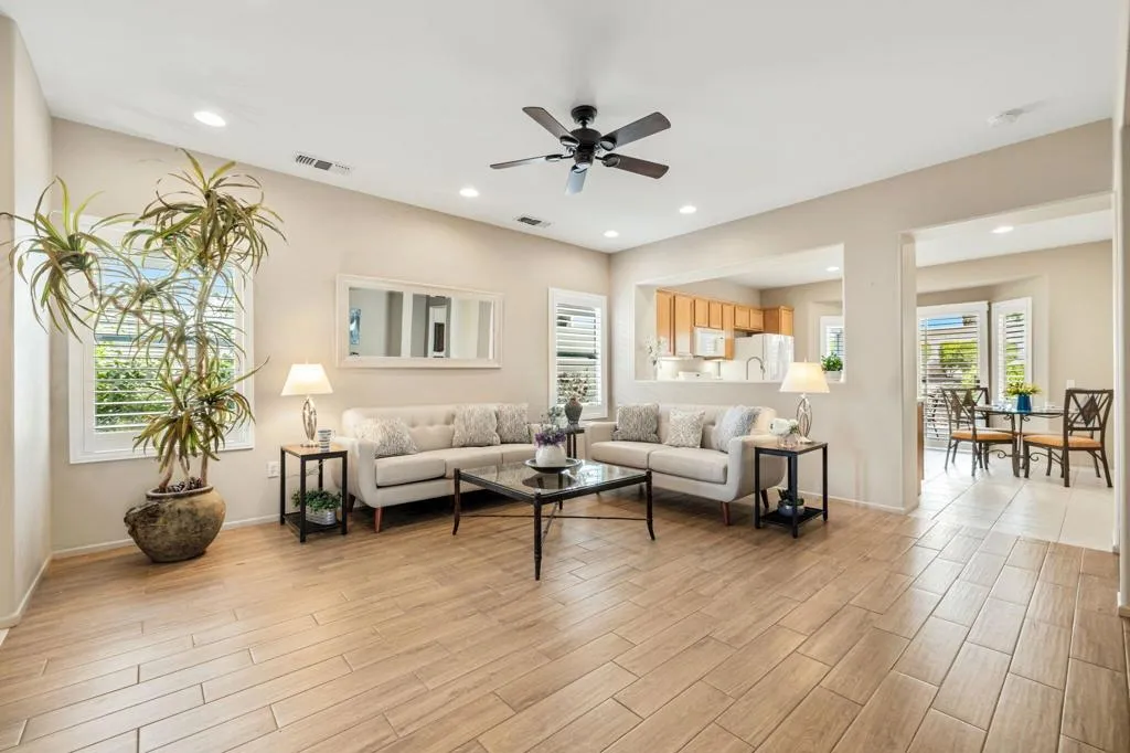 78638 Hampshire Avenue, Palm Desert, California 92211 home-pic-12