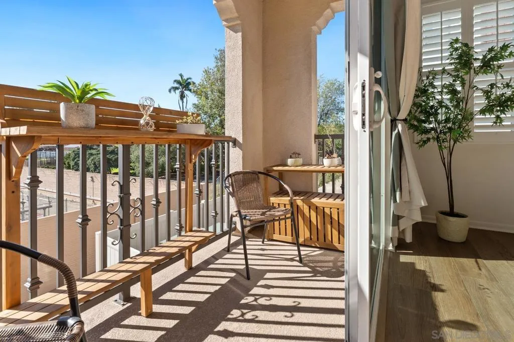 2328 Columba Gln, Escondido, California 92025 home-pic-43