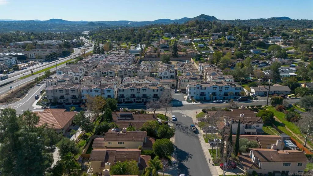 2328 Columba Gln, Escondido, California 92025 home-pic-66