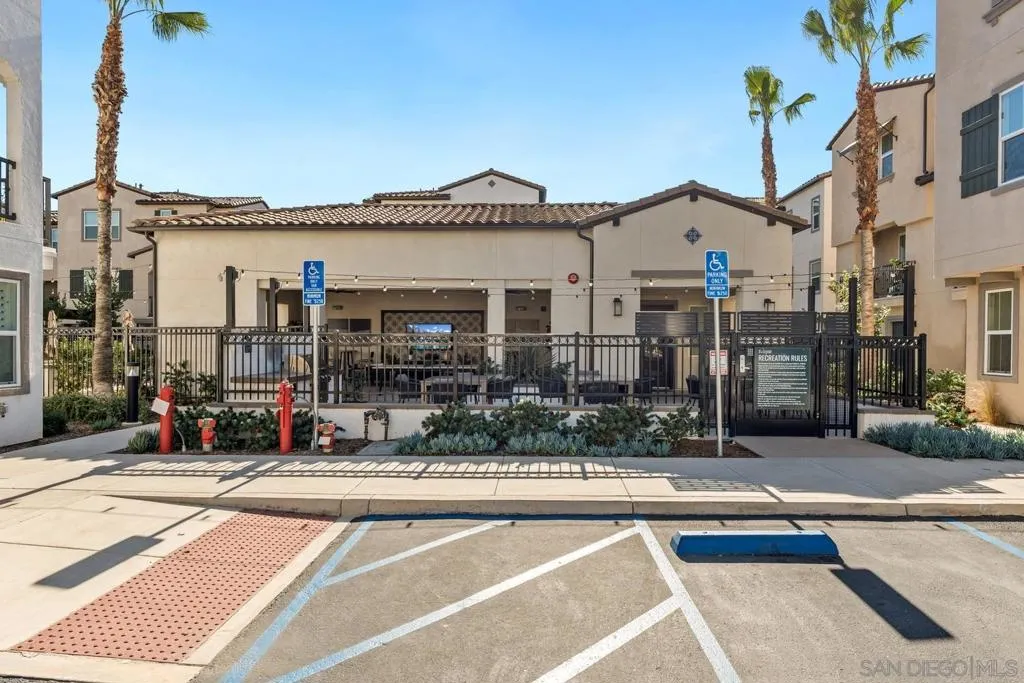 2328 Columba Gln, Escondido, California 92025 home-pic-56
