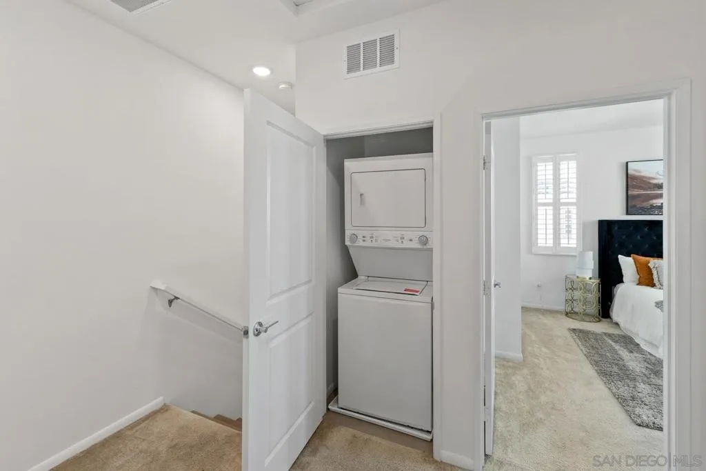 2328 Columba Gln, Escondido, California 92025 home-pic-40