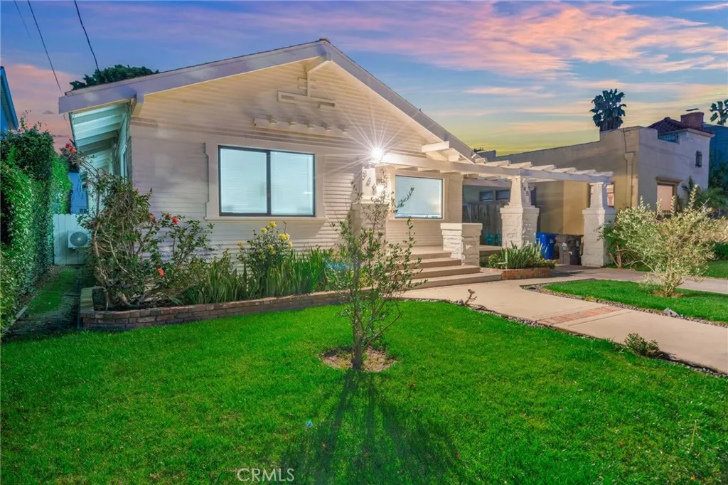 346 Molino, Long Beach, California 90814 home-pic-3