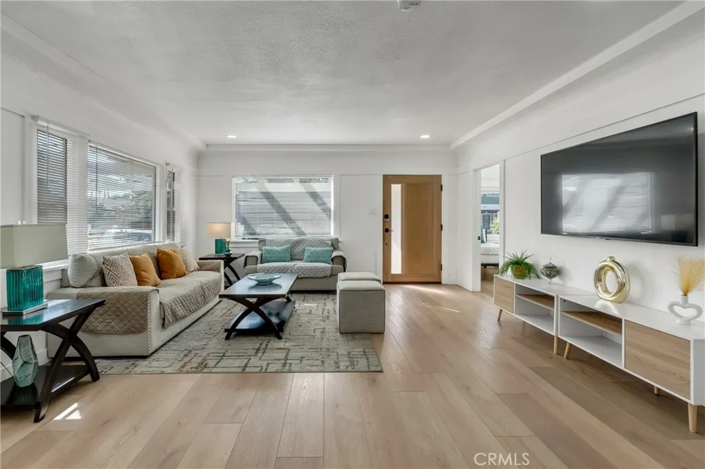 346 Molino, Long Beach, California 90814 home-pic-14