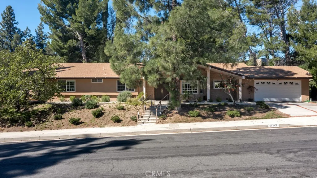12349 Kenny Drive, Granada Hills, California 91344 home-pic-51