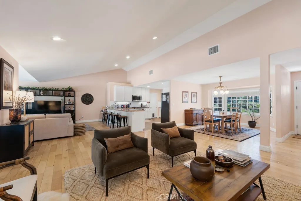 12349 Kenny Drive, Granada Hills, California 91344 home-pic-6