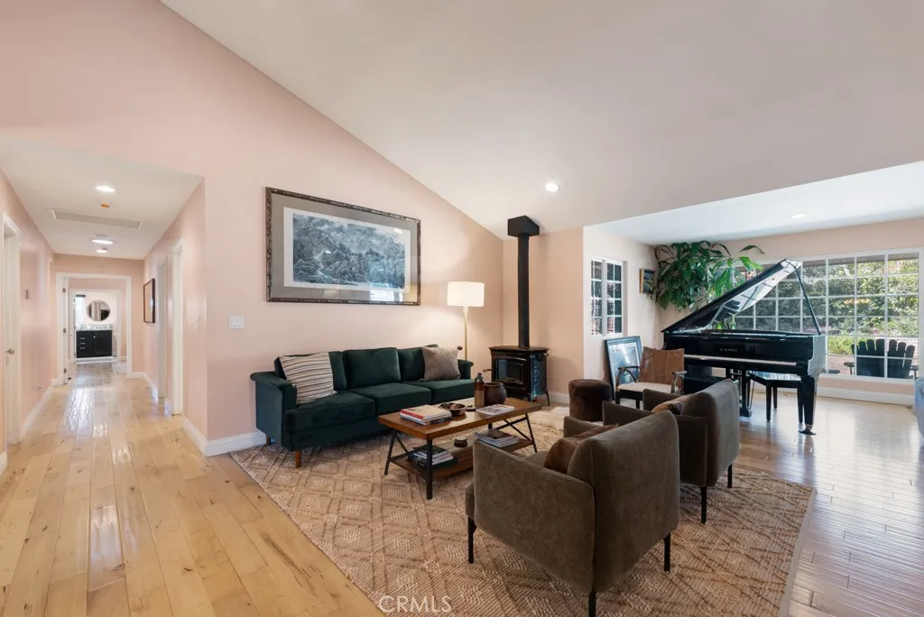 12349 Kenny Drive, Granada Hills, California 91344 home-pic-16