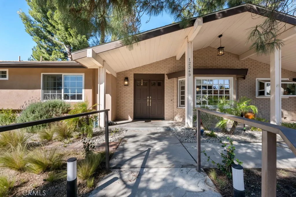 12349 Kenny Drive, Granada Hills, California 91344 home-pic-4