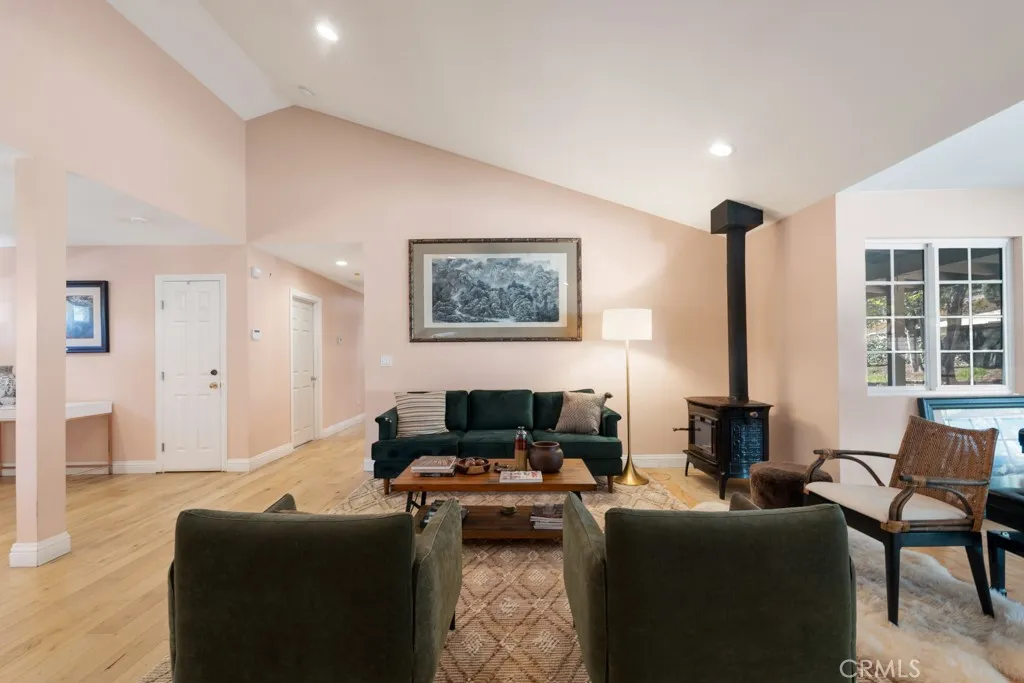 12349 Kenny Drive, Granada Hills, California 91344 home-pic-15