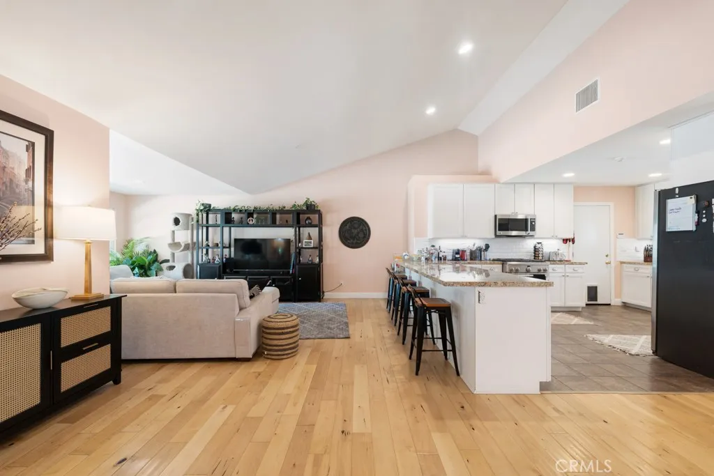 12349 Kenny Drive, Granada Hills, California 91344 home-pic-7