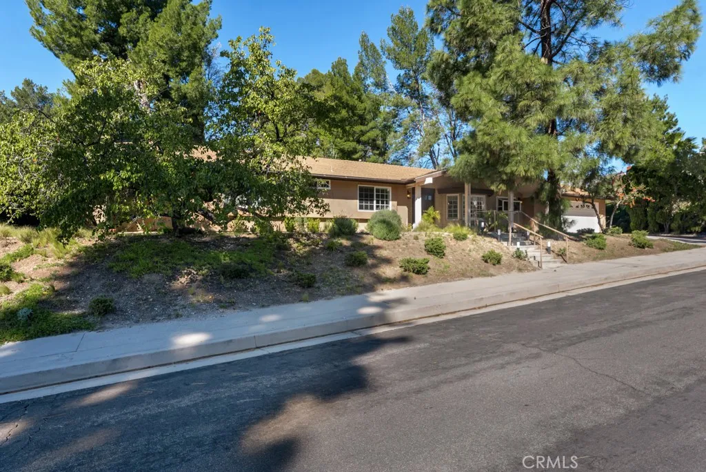12349 Kenny Drive, Granada Hills, California 91344 home-pic-52