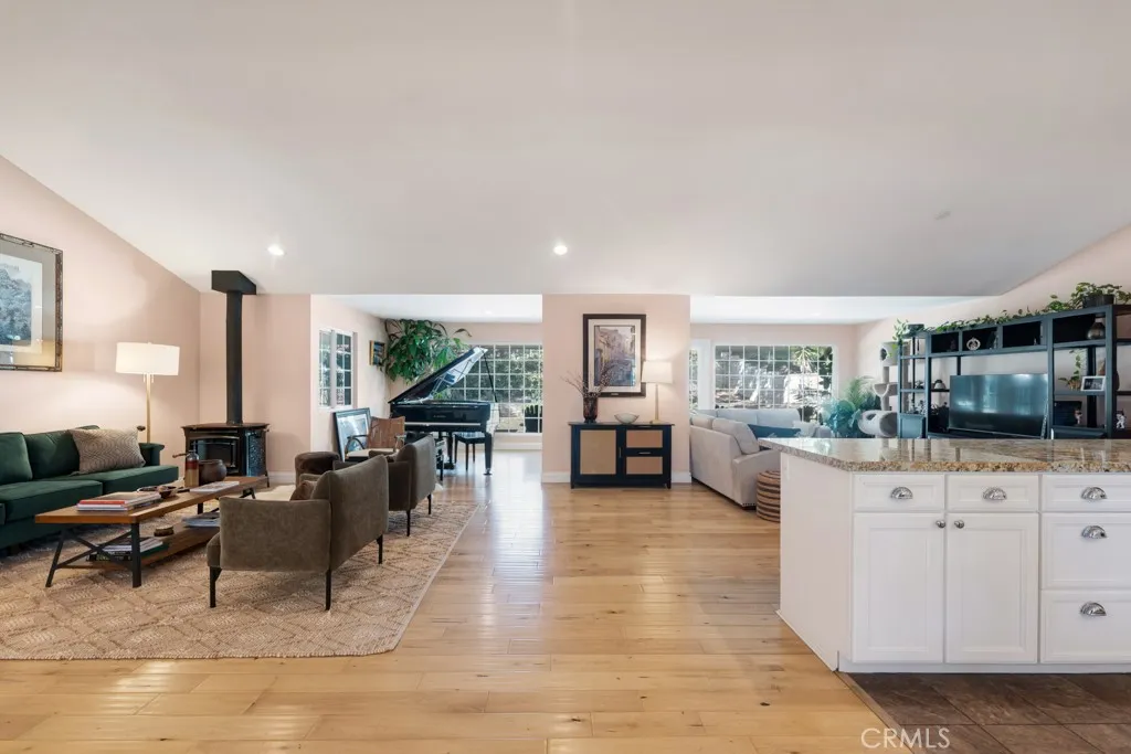 12349 Kenny Drive, Granada Hills, California 91344 home-pic-21