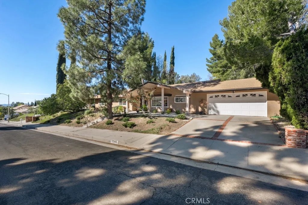 12349 Kenny Drive, Granada Hills, California 91344 home-pic-3