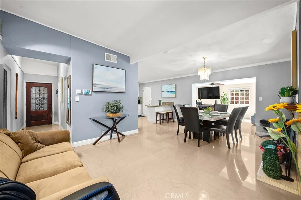 506 W Rosslynn, Fullerton, California 92832 home-pic-4