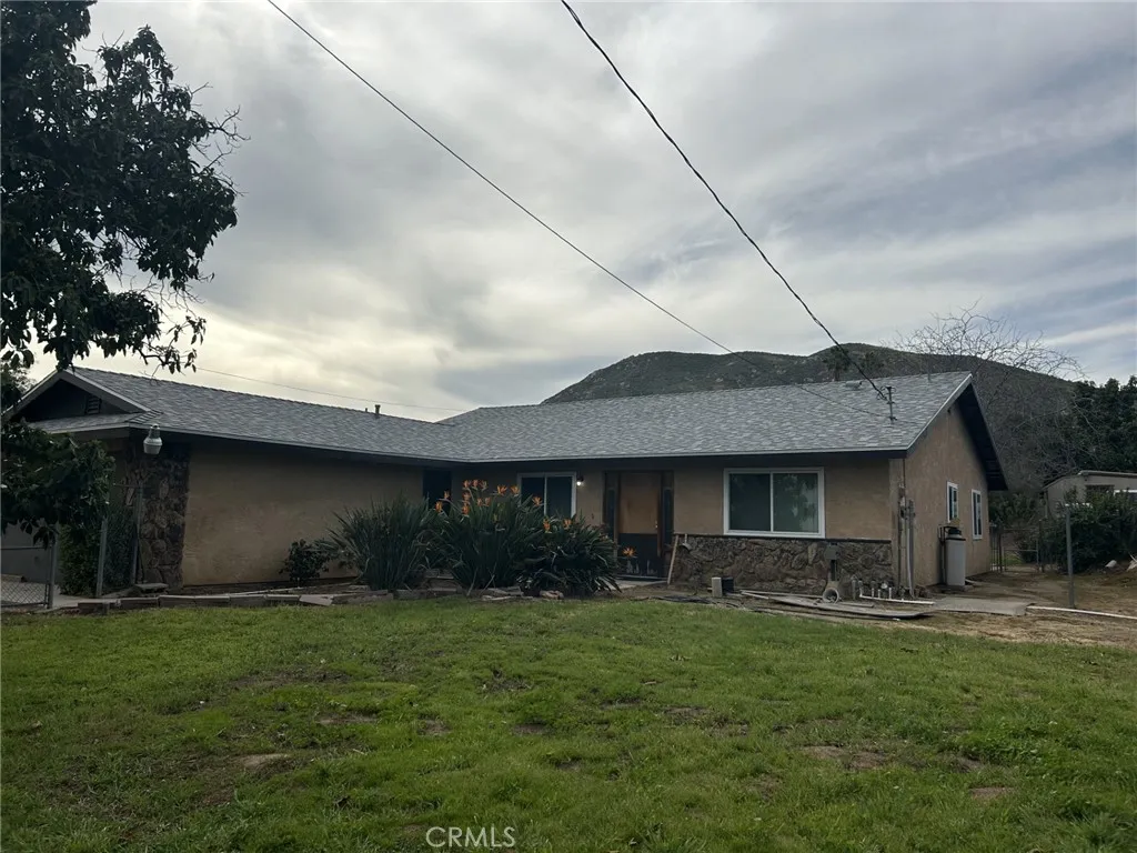 12146 La Cadena, Colton, California 92324 home-pic-0