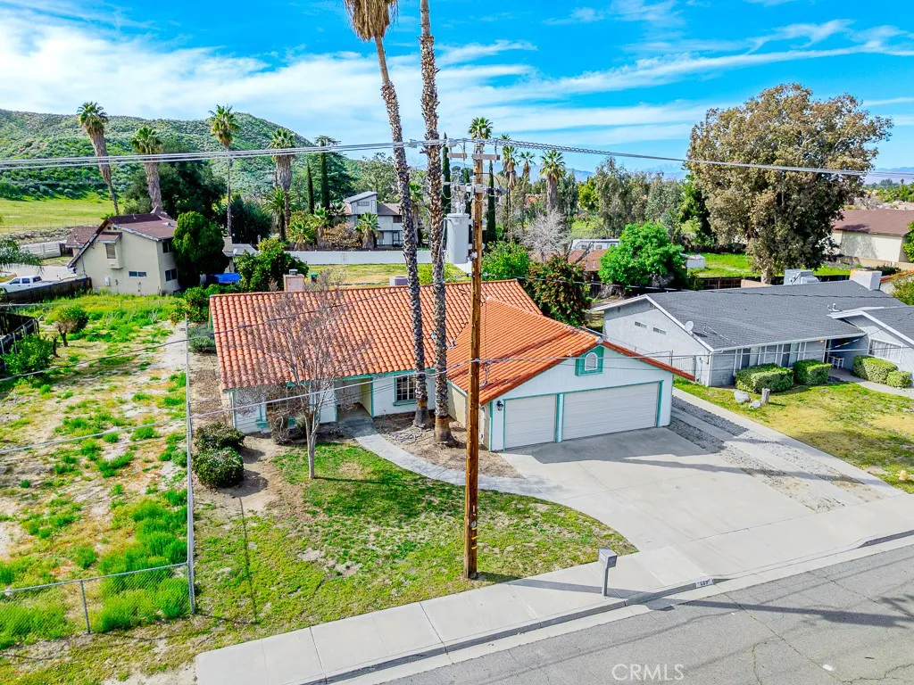 669 N Meridian, Hemet, California 92544 home-pic-43