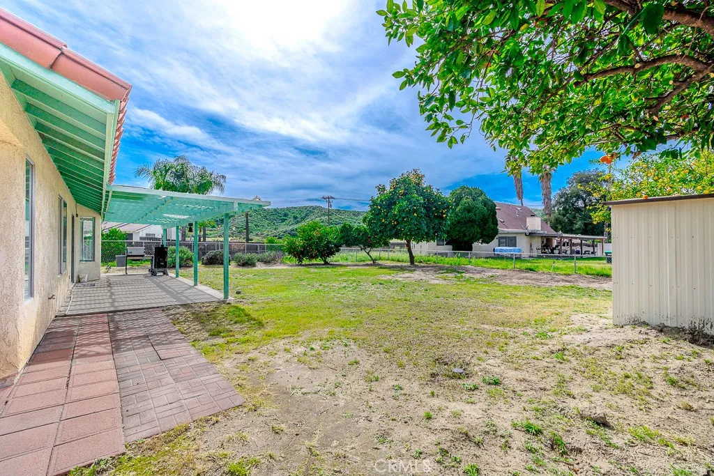 669 N Meridian, Hemet, California 92544 home-pic-37